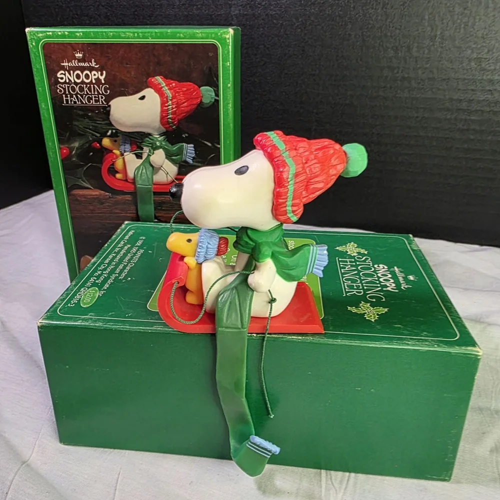Hallmark Snoopy‎ Stocking Hanger In Box Vintage 1958, 1965
